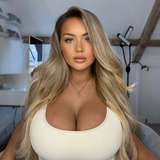 chloexoxnicole