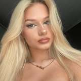 littletinyblonde