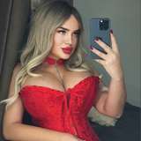 bustyy_bella
