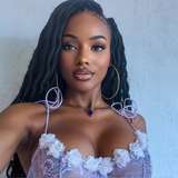 official_larissa