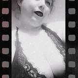 chantillylace40